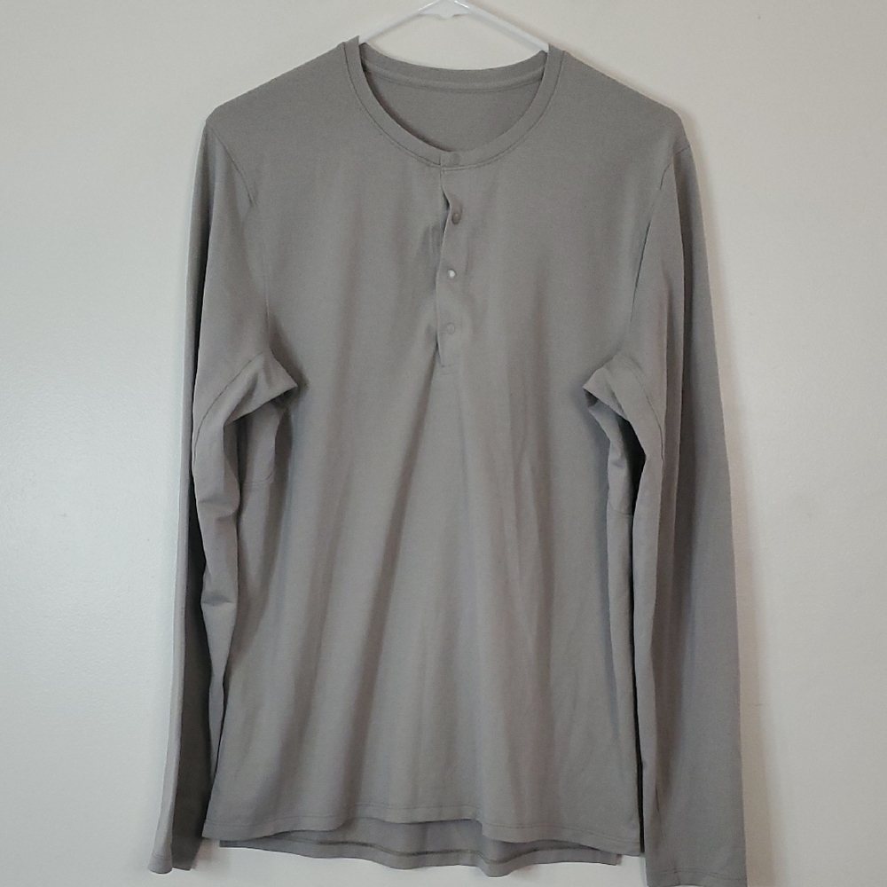 Lululemon Henley Top Mens Longsleeve Button Closure Size Medium